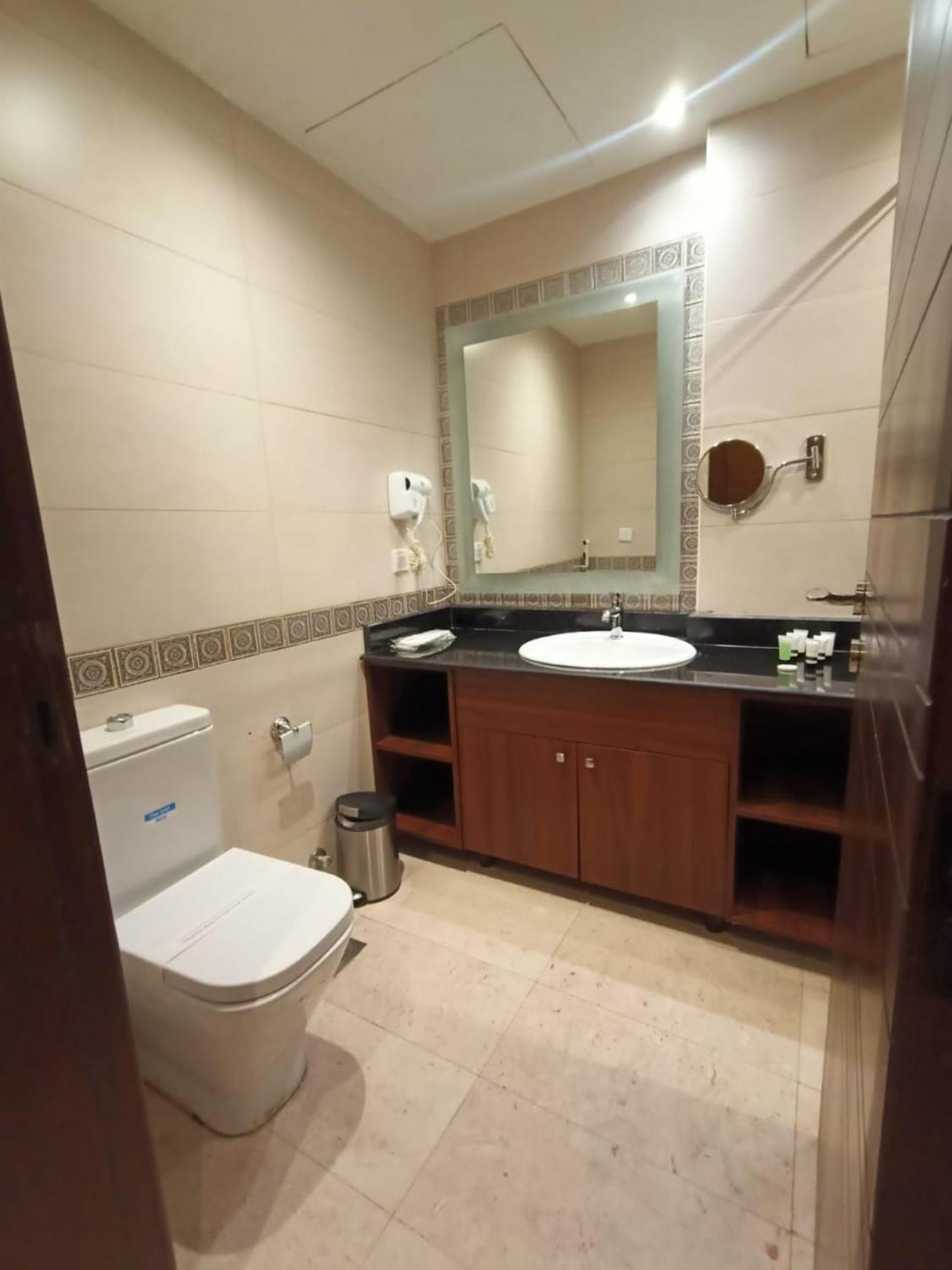Quiet Jeddah Al Hamra酒店 外观 照片
